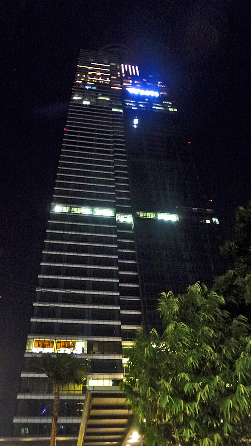 File:Menara Gama (30233652815).jpg