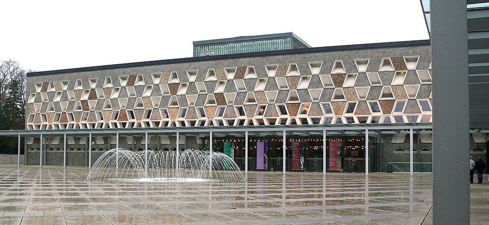File:Luxemburg Grand Theatre 2.jpg