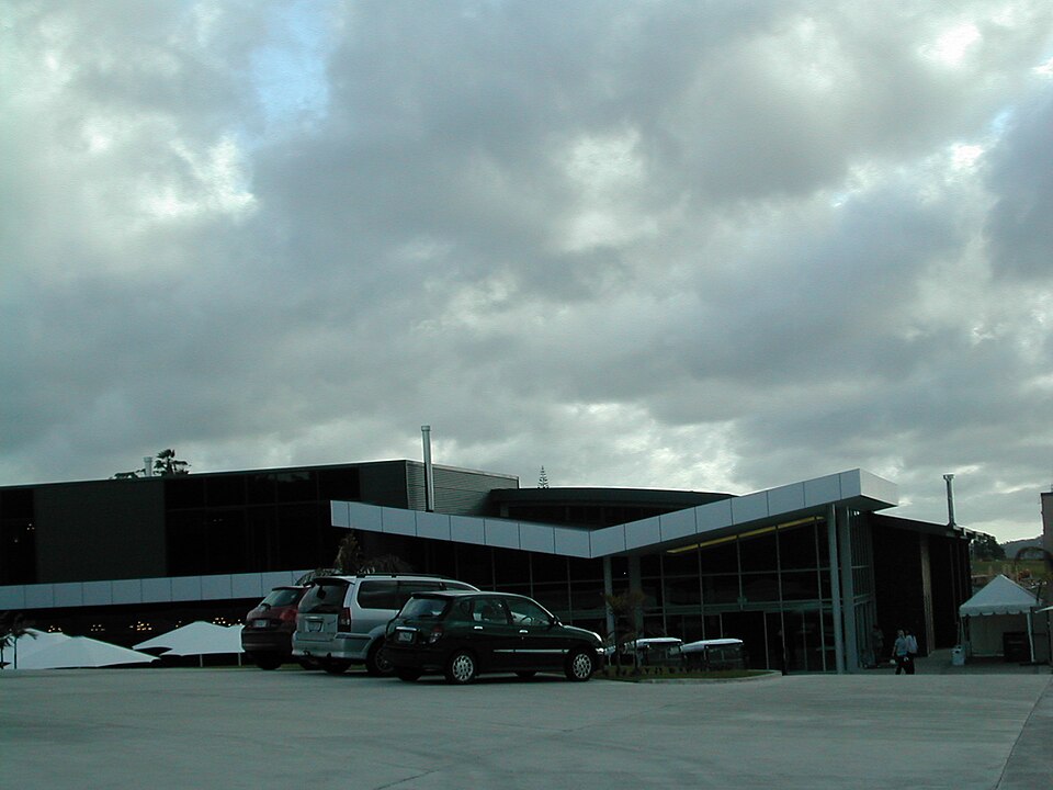 File:Churchbuilding.jpg