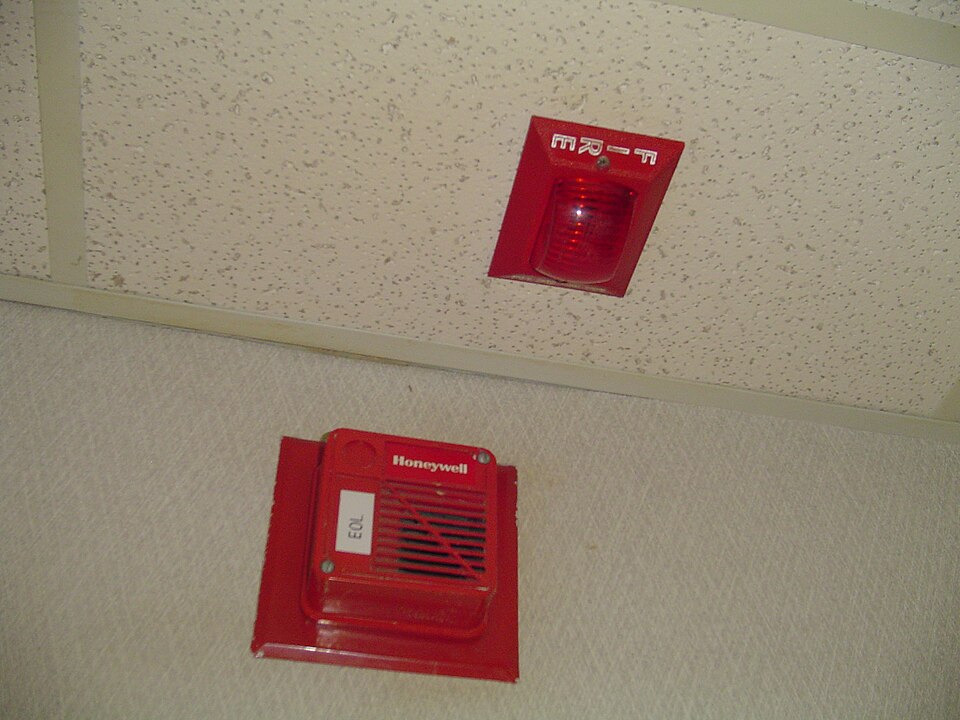 File:Honeywellspeakerv33.JPG